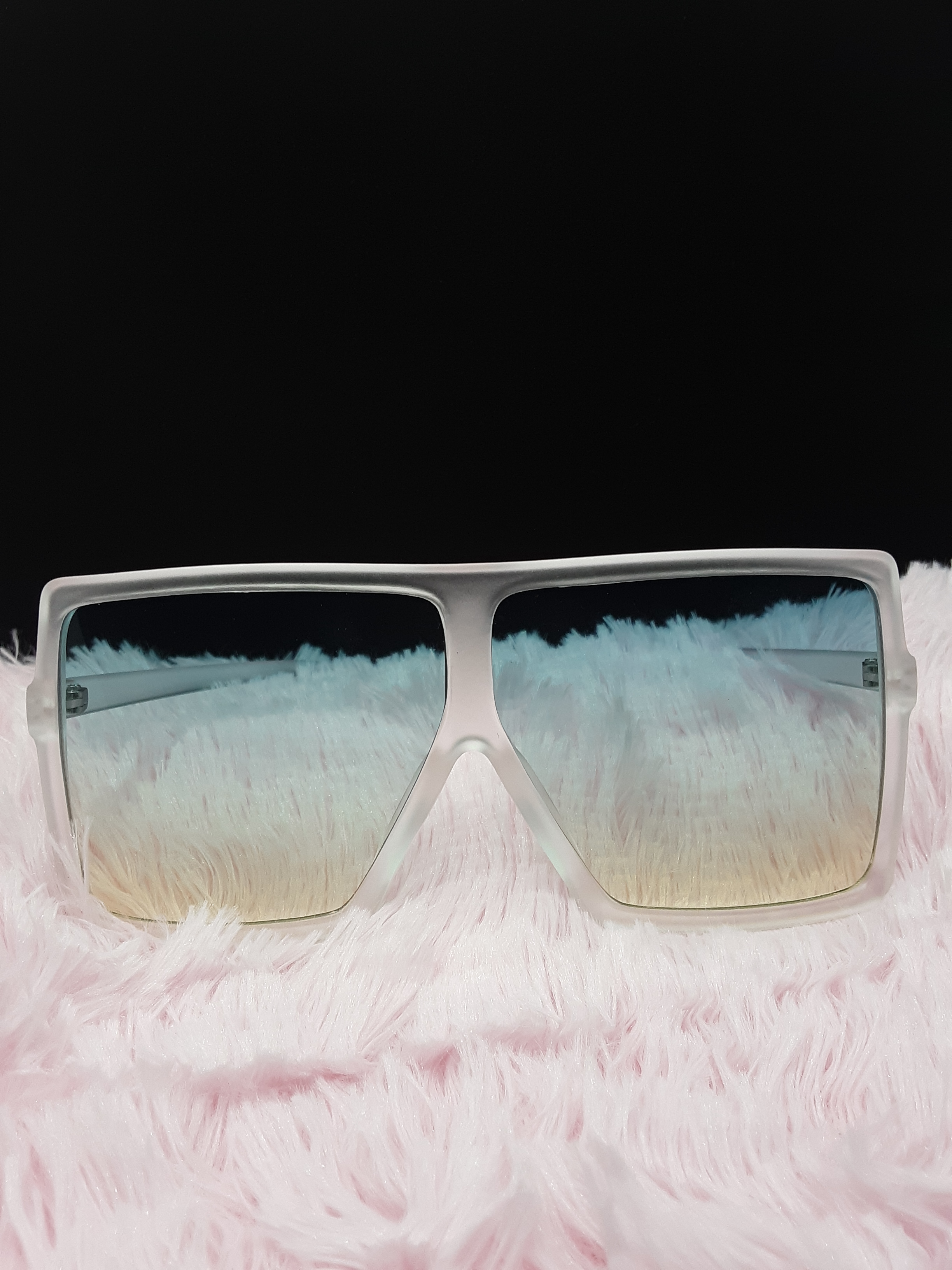 Square Frame Fashion Sunglasses